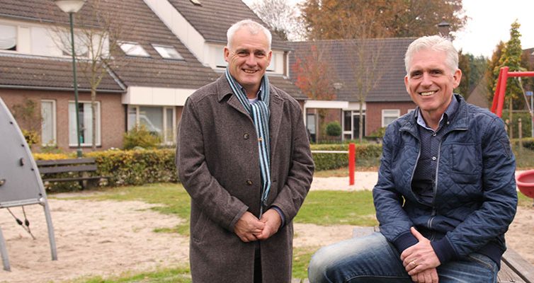 Voorzitters Dorpsraad Erp doen het goed op de foto